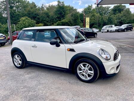 MINI HATCH 1.6 One Hatch