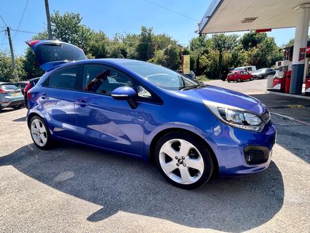 KIA RIO 1.4 3