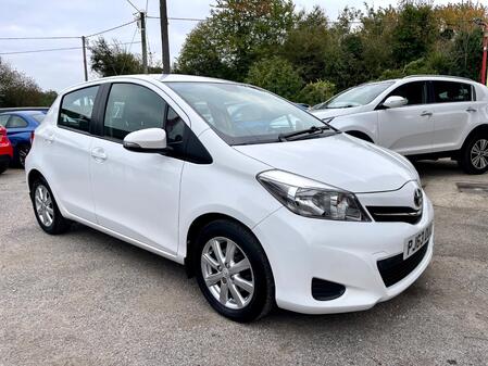 TOYOTA YARIS 1.3 Dual VVT-i TR